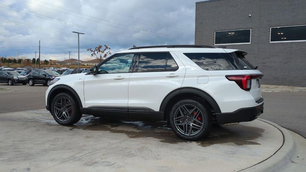 new 2025 Ford Explorer car, priced at $49,893