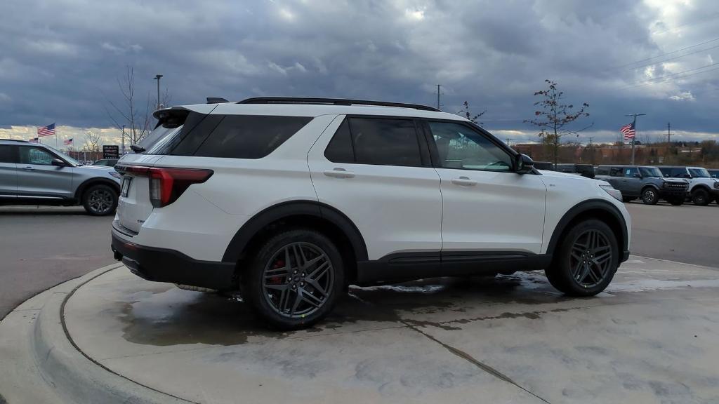 new 2025 Ford Explorer car, priced at $49,893