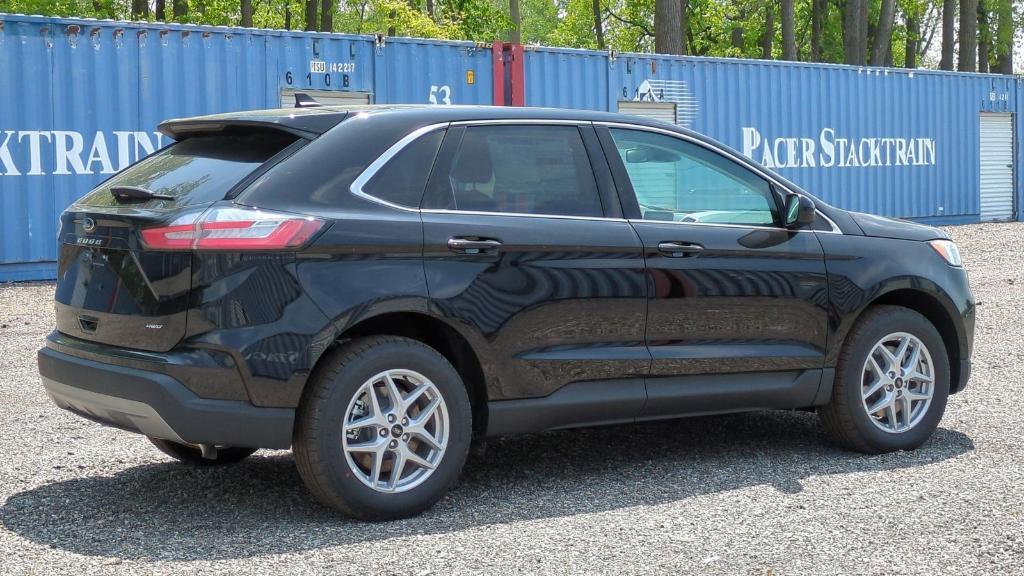 new 2024 Ford Edge car, priced at $39,754