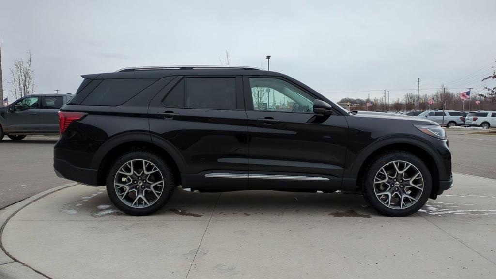 new 2025 Ford Explorer car, priced at $56,139