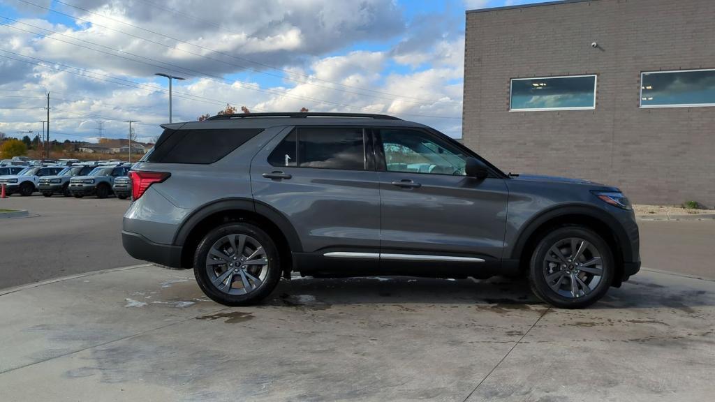 new 2025 Ford Explorer car, priced at $43,025