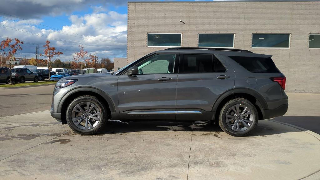 new 2025 Ford Explorer car, priced at $43,025