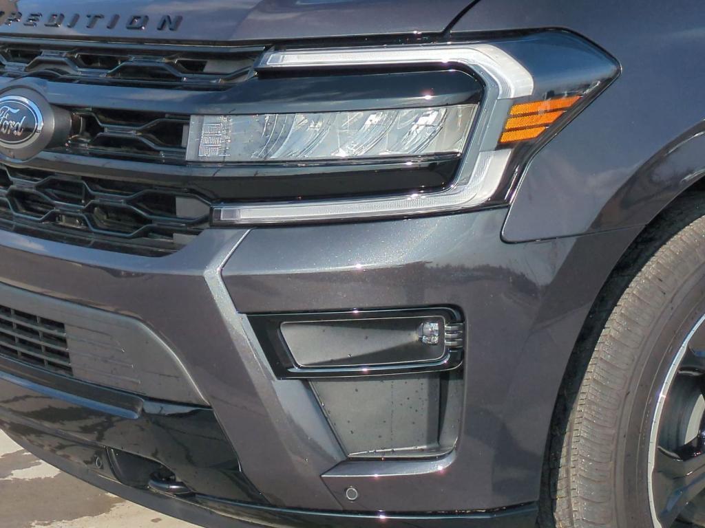 new 2024 Ford Expedition car, priced at $76,264