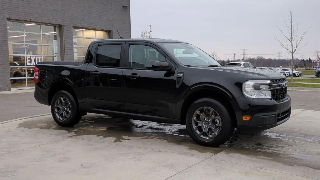 new 2024 Ford Maverick car, priced at $31,369