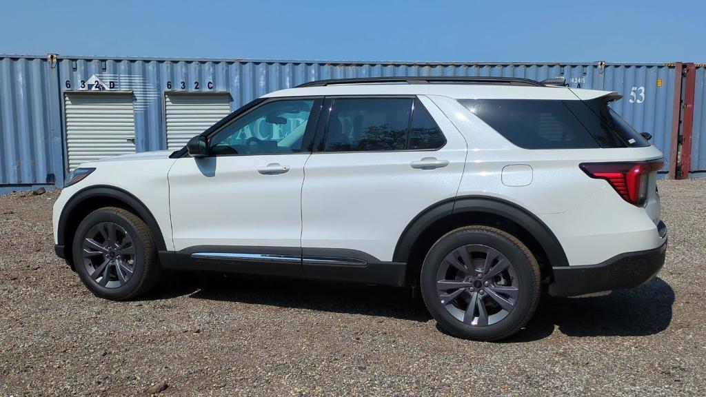 new 2025 Ford Explorer car, priced at $43,735