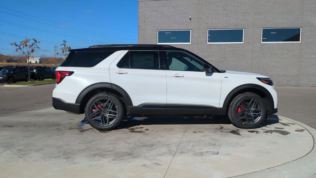 new 2025 Ford Explorer car, priced at $54,603