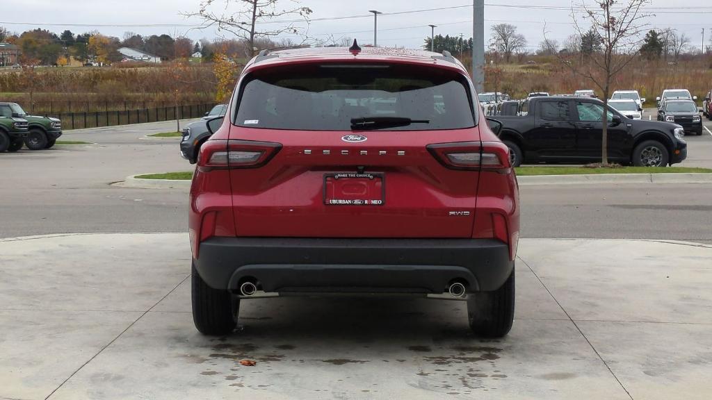 new 2025 Ford Escape car, priced at $33,010