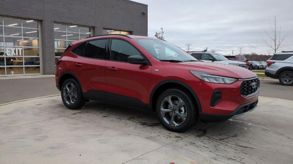 new 2025 Ford Escape car, priced at $33,010