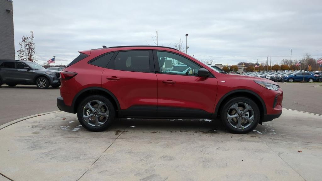 new 2025 Ford Escape car, priced at $33,010