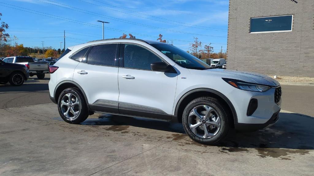 new 2025 Ford Escape car, priced at $35,152