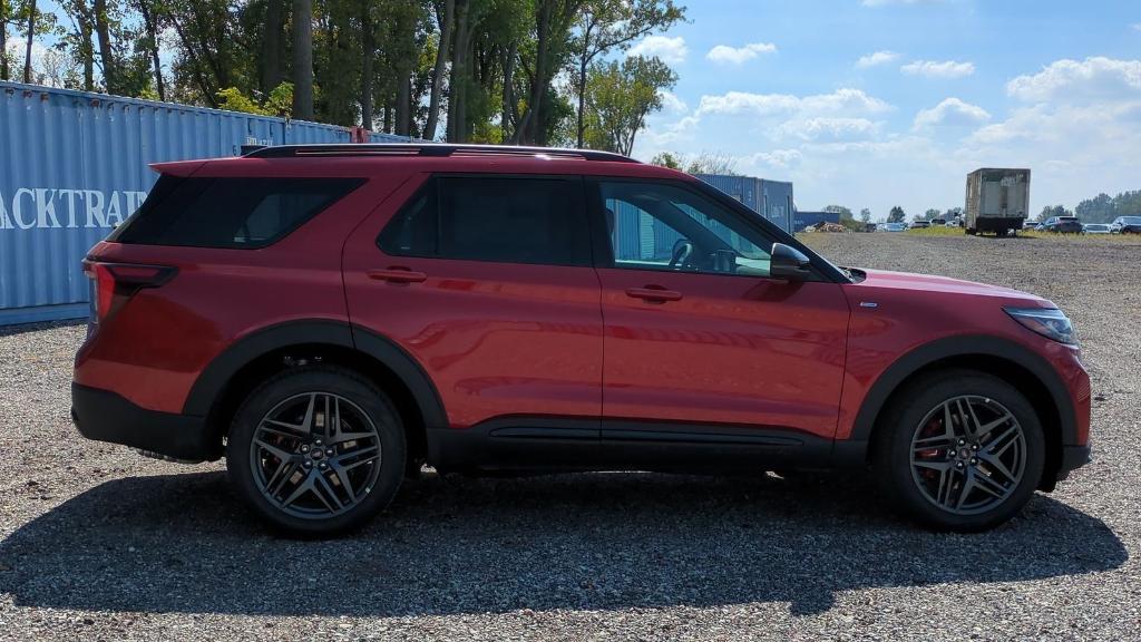 new 2025 Ford Explorer car, priced at $49,938