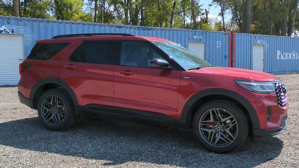 new 2025 Ford Explorer car, priced at $49,938