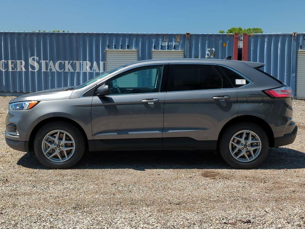 new 2024 Ford Edge car, priced at $35,762