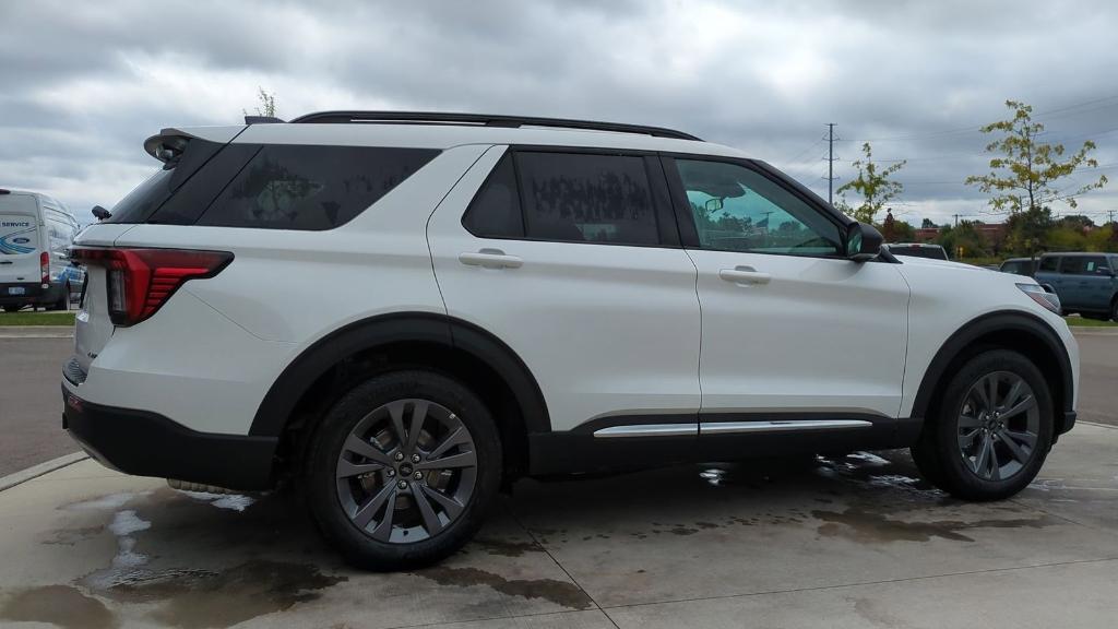 new 2025 Ford Explorer car, priced at $43,738