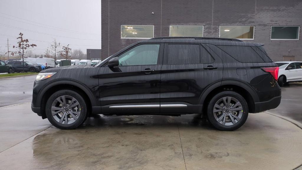 new 2025 Ford Explorer car, priced at $43,206