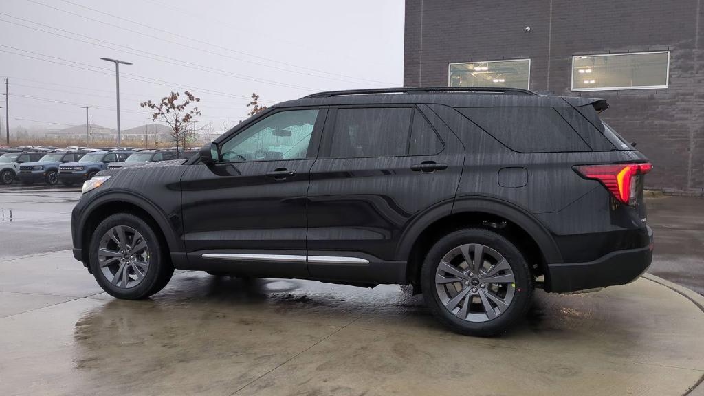 new 2025 Ford Explorer car, priced at $43,206