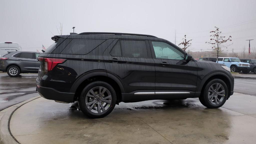 new 2025 Ford Explorer car, priced at $43,206