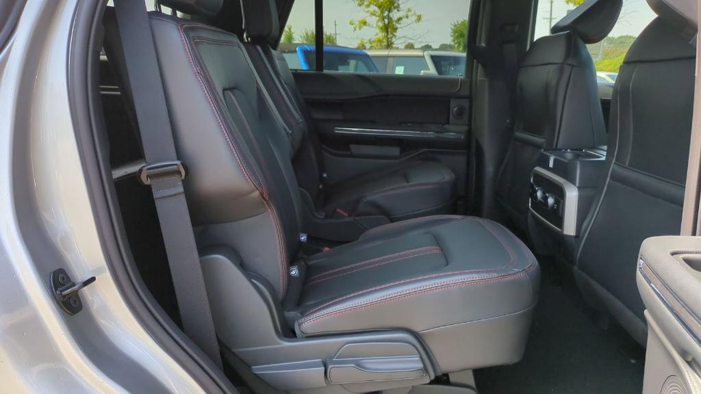 new 2024 Ford Expedition car, priced at $72,174