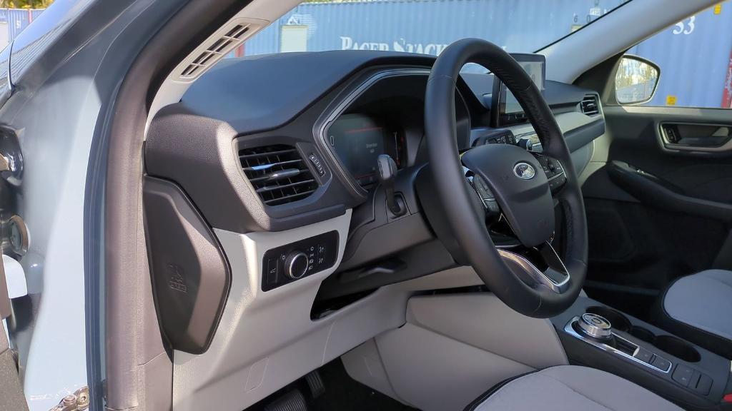 new 2025 Ford Escape car, priced at $30,169