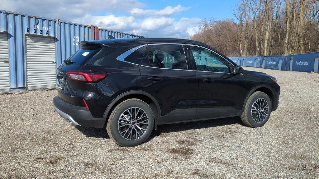 new 2025 Ford Escape car, priced at $38,651