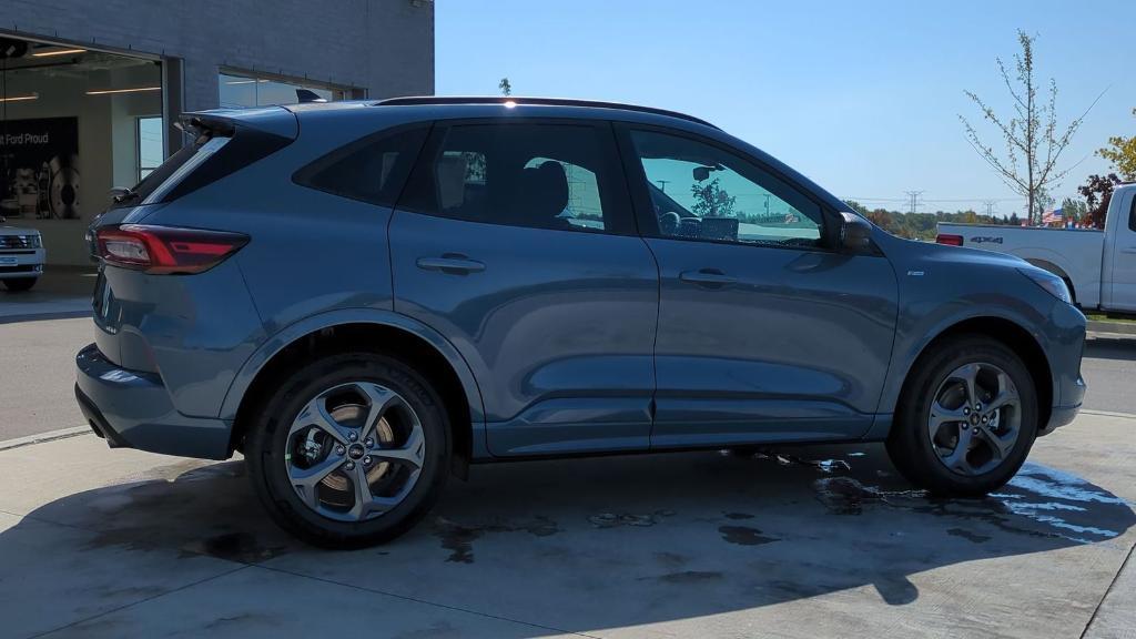 new 2024 Ford Escape car, priced at $32,025