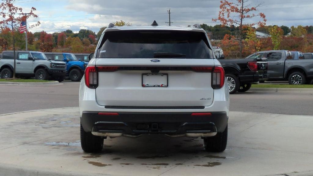 new 2025 Ford Explorer car, priced at $48,710