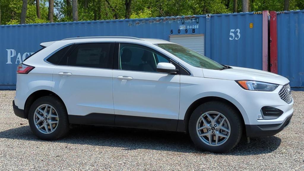 new 2024 Ford Edge car, priced at $35,911