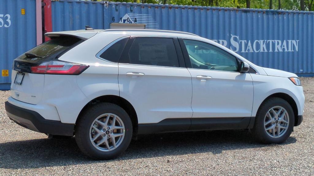 new 2024 Ford Edge car, priced at $35,911