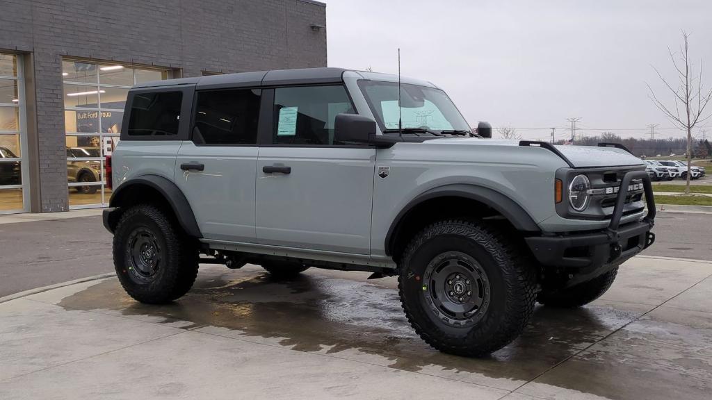 new 2024 Ford Bronco car, priced at $50,155