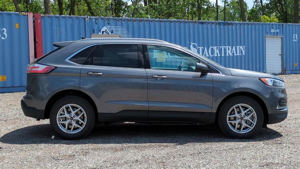 new 2024 Ford Edge car, priced at $39,911