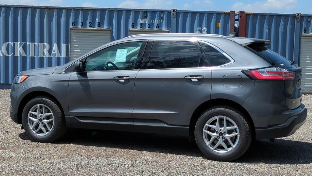 new 2024 Ford Edge car, priced at $39,911