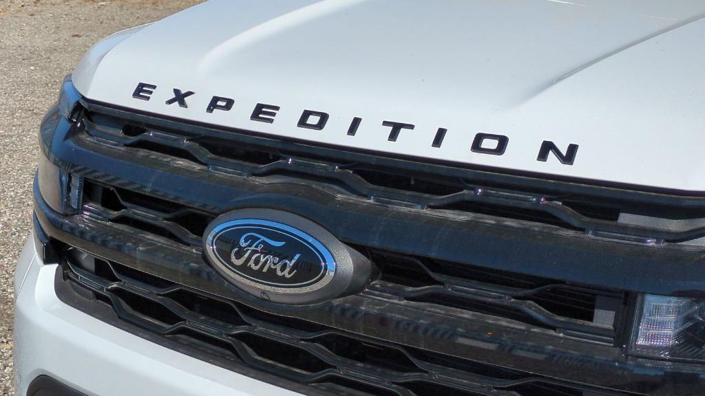 new 2024 Ford Expedition car, priced at $72,174