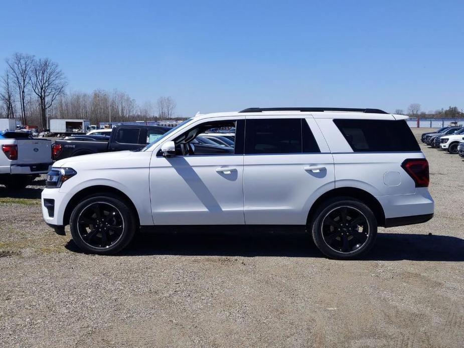 new 2024 Ford Expedition car, priced at $76,264