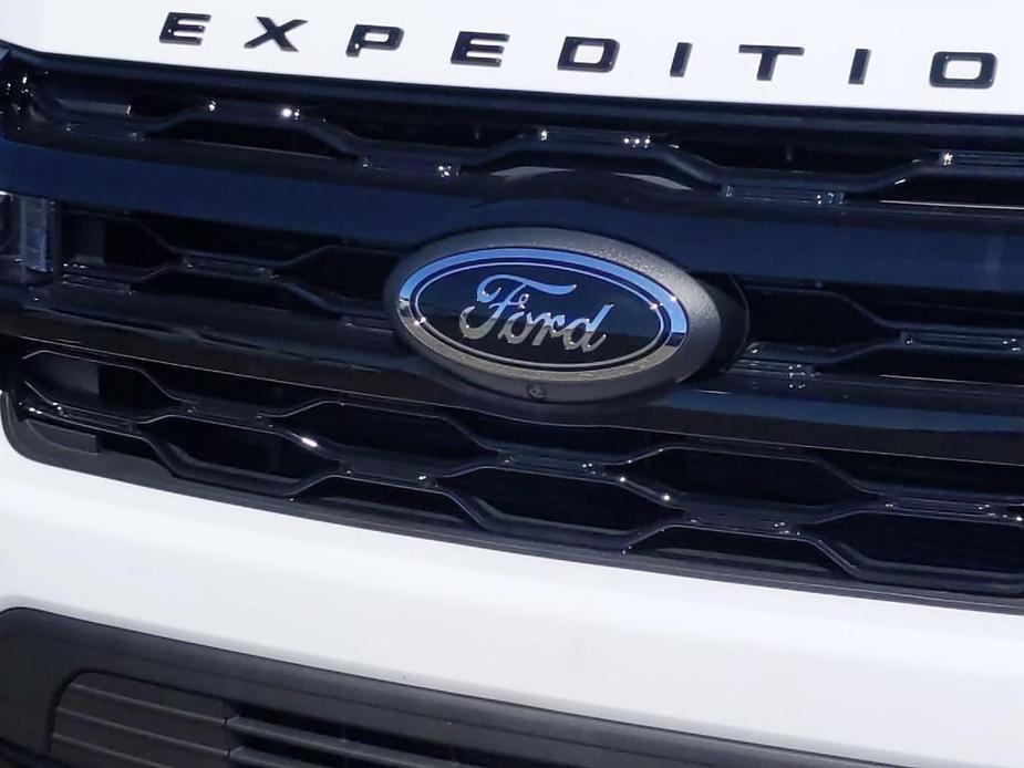 new 2024 Ford Expedition car, priced at $76,264