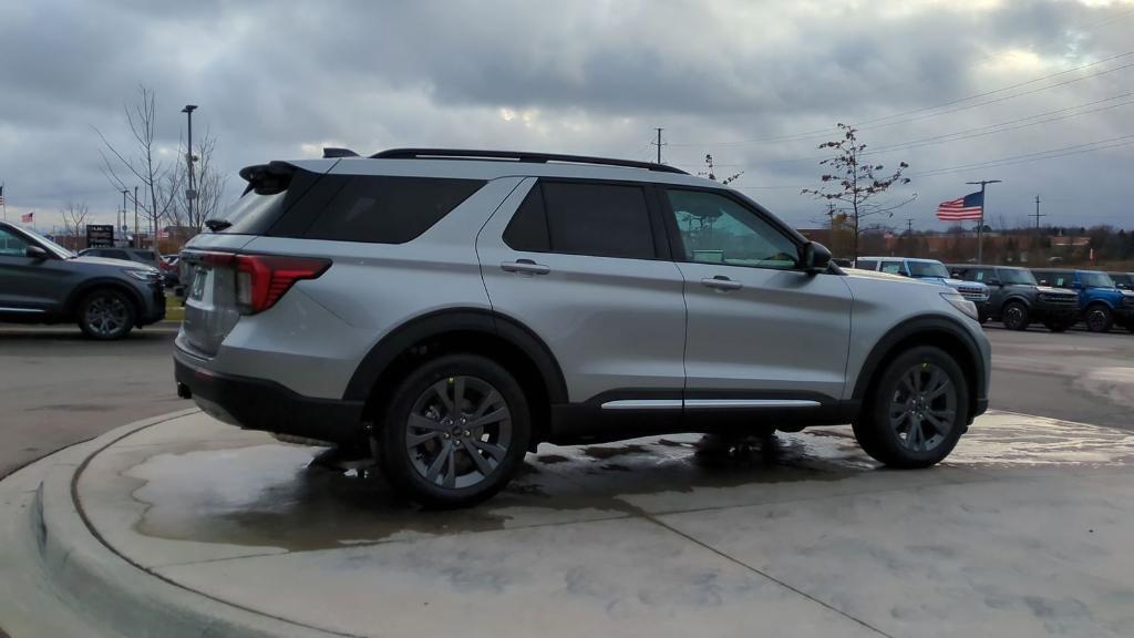 new 2025 Ford Explorer car, priced at $44,777