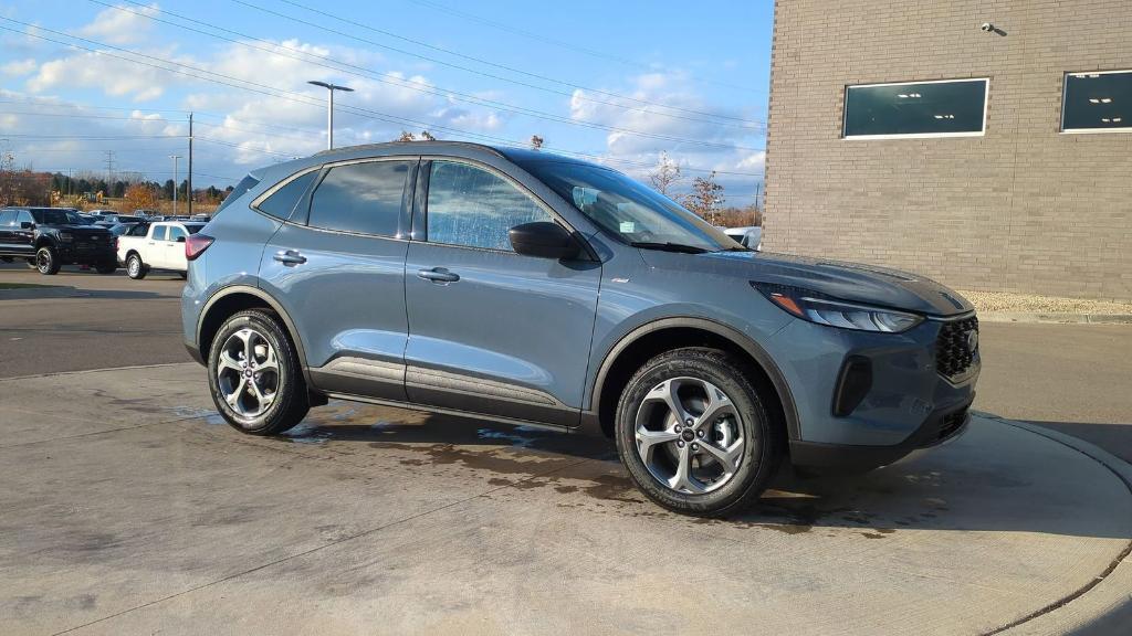 new 2025 Ford Escape car, priced at $32,566