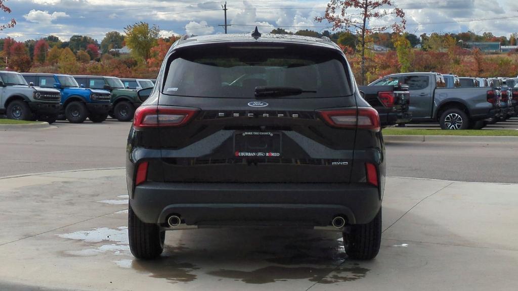 new 2025 Ford Escape car, priced at $31,952