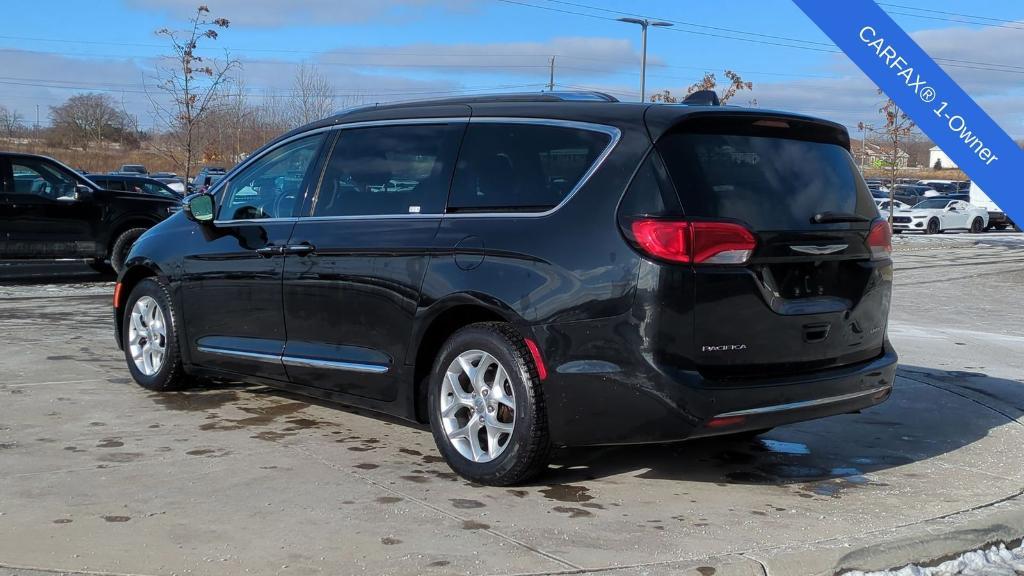 used 2020 Chrysler Pacifica car, priced at $25,995