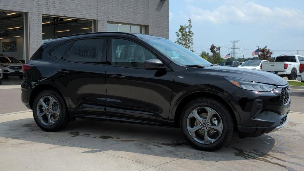 new 2024 Ford Escape car, priced at $33,456