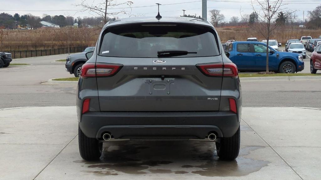 new 2025 Ford Escape car, priced at $31,704