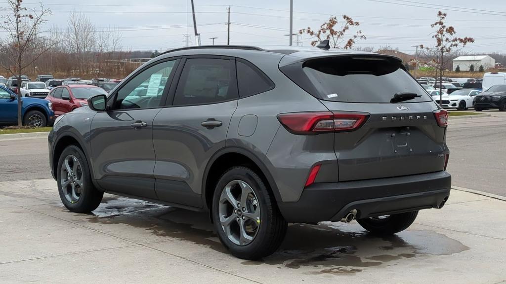 new 2025 Ford Escape car, priced at $31,704