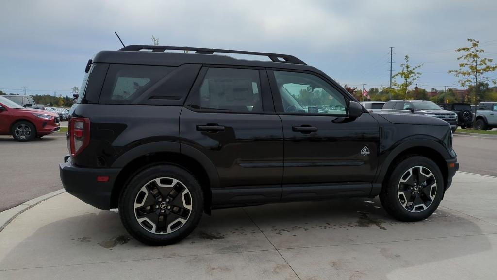 new 2024 Ford Bronco Sport car, priced at $33,557