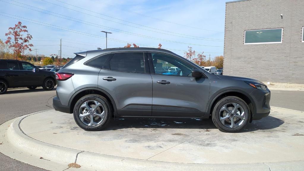 new 2025 Ford Escape car, priced at $31,952