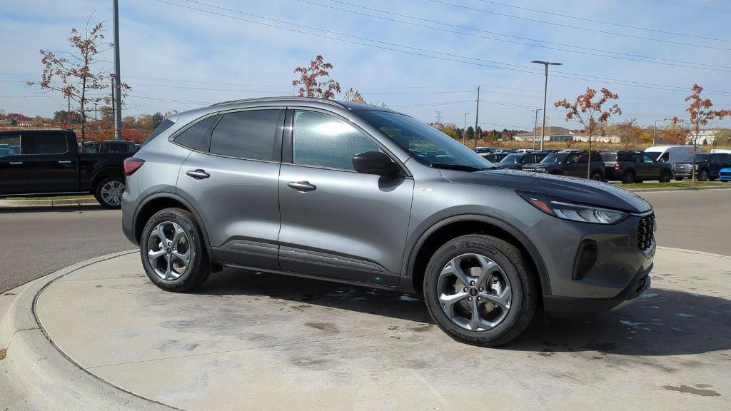 new 2025 Ford Escape car, priced at $31,952