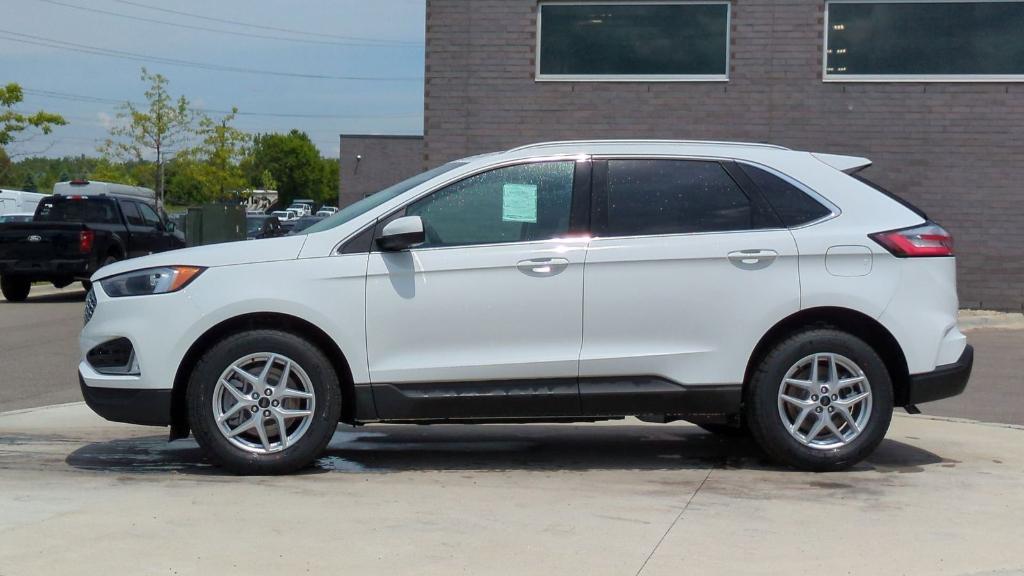 new 2024 Ford Edge car, priced at $39,911