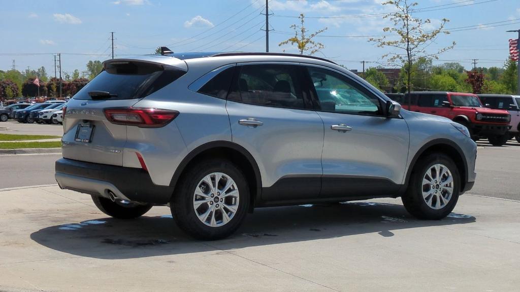 new 2024 Ford Escape car, priced at $35,634