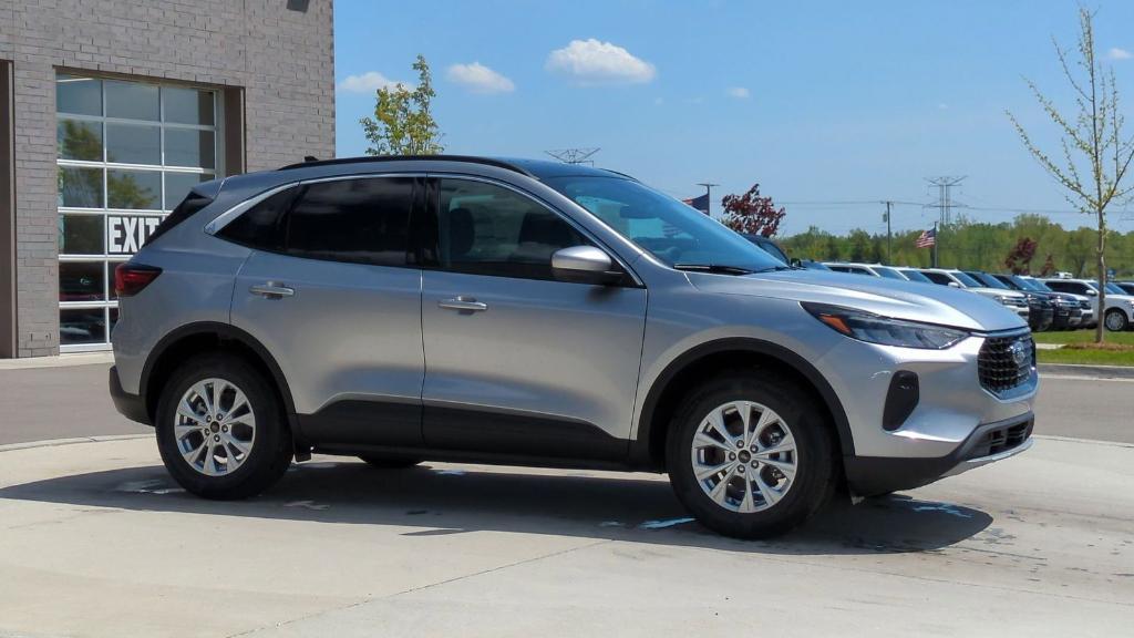 new 2024 Ford Escape car, priced at $35,634