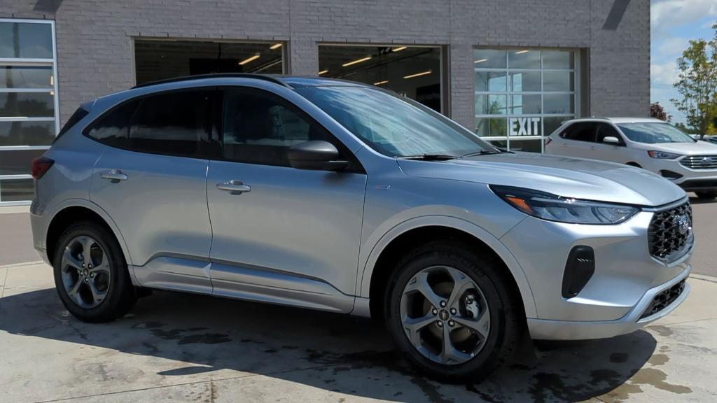 new 2024 Ford Escape car, priced at $33,453