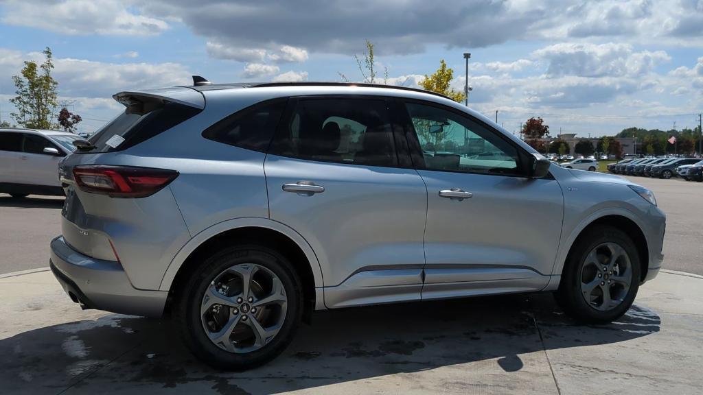 new 2024 Ford Escape car, priced at $33,453