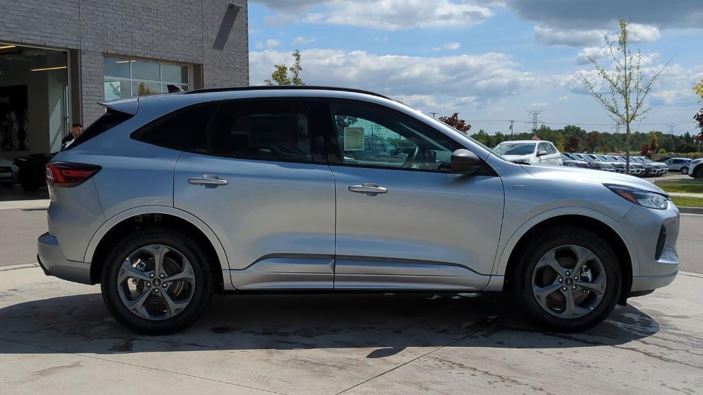 new 2024 Ford Escape car, priced at $33,453